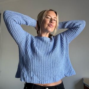 Blue knit cropped sweater